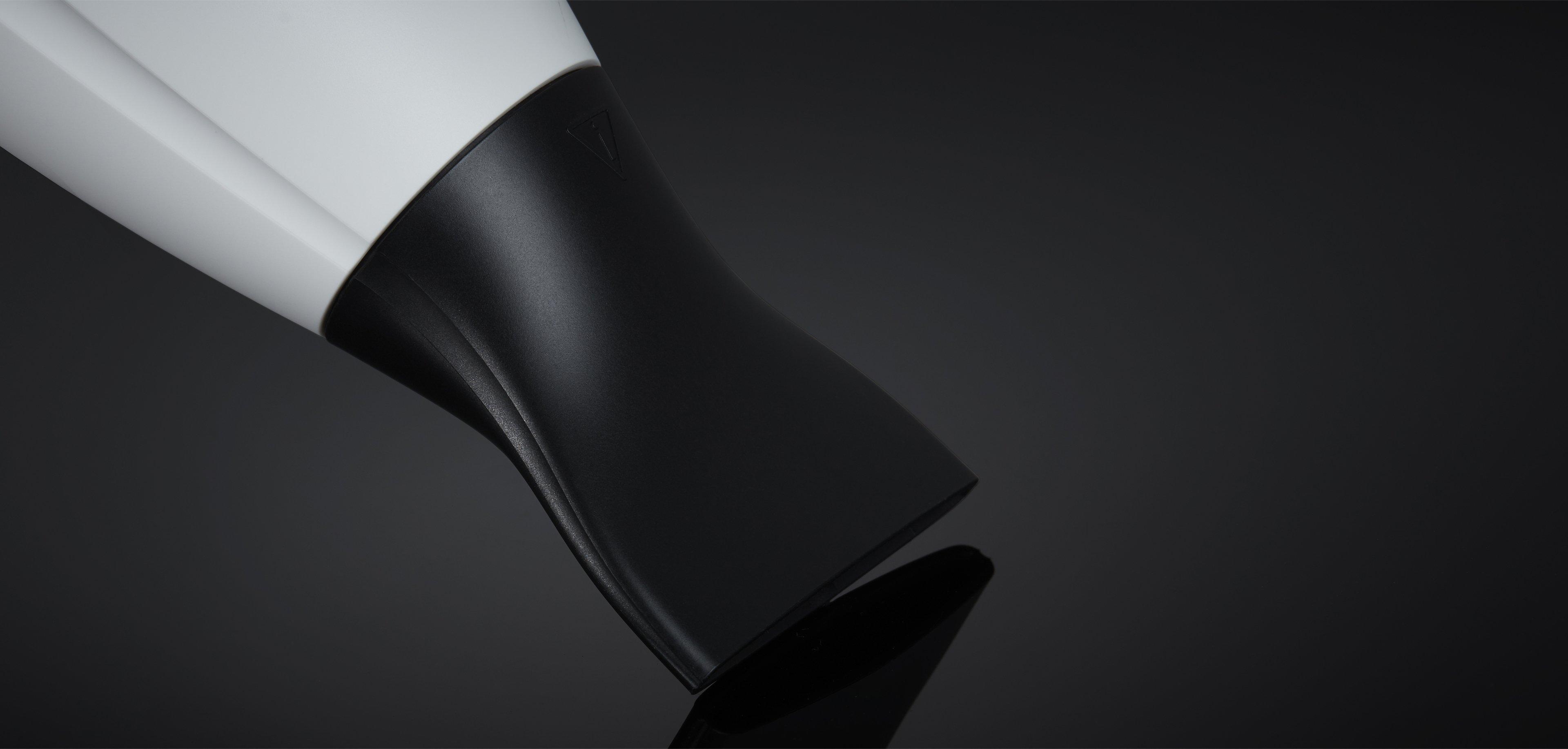 GHD HELIOS PROFESSIONAL HAIR DRYER IN WHITE
