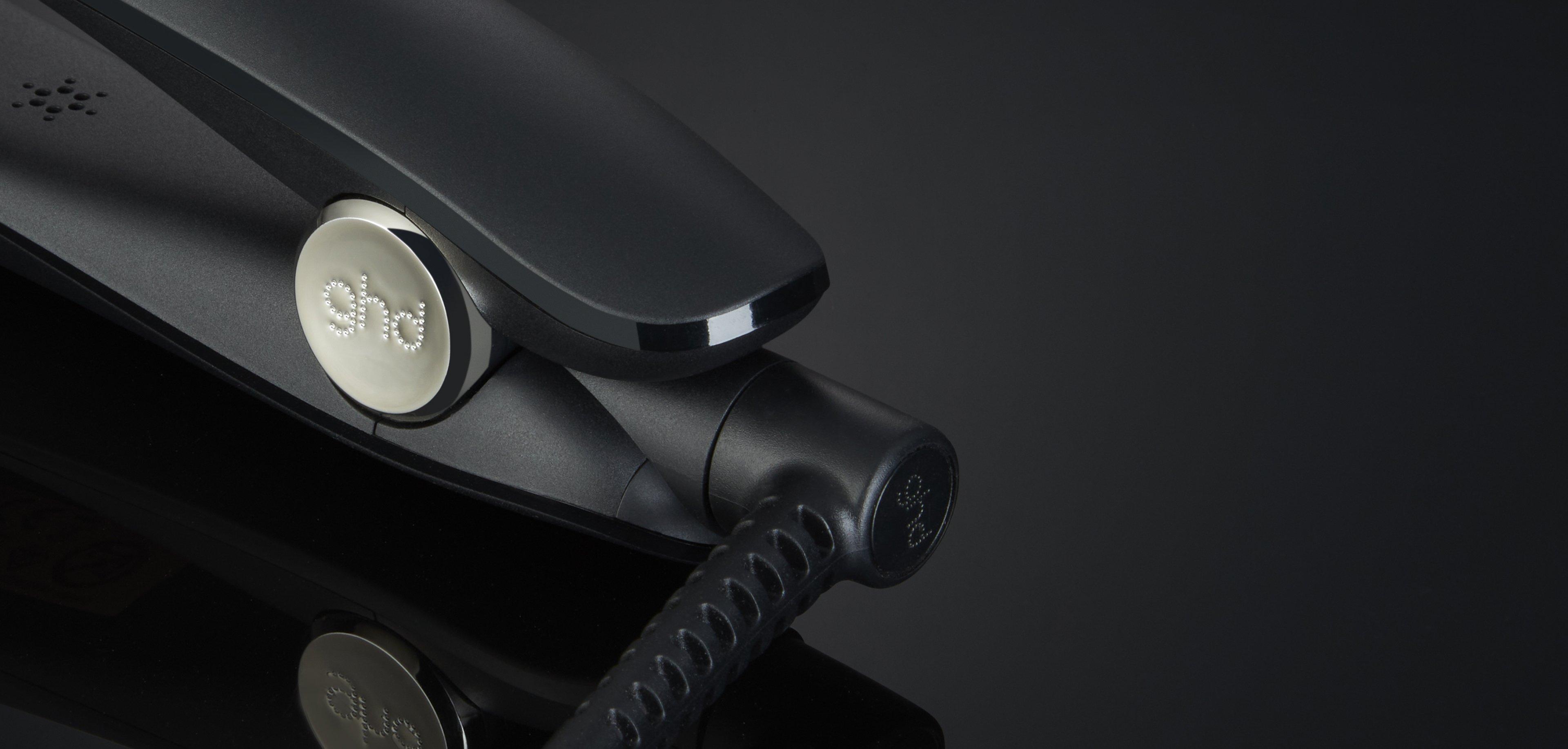 GHD MAX WIDE PLATE HAIR STRAIGHTENER (42MM PLATE) IN BLACK BUNDLE