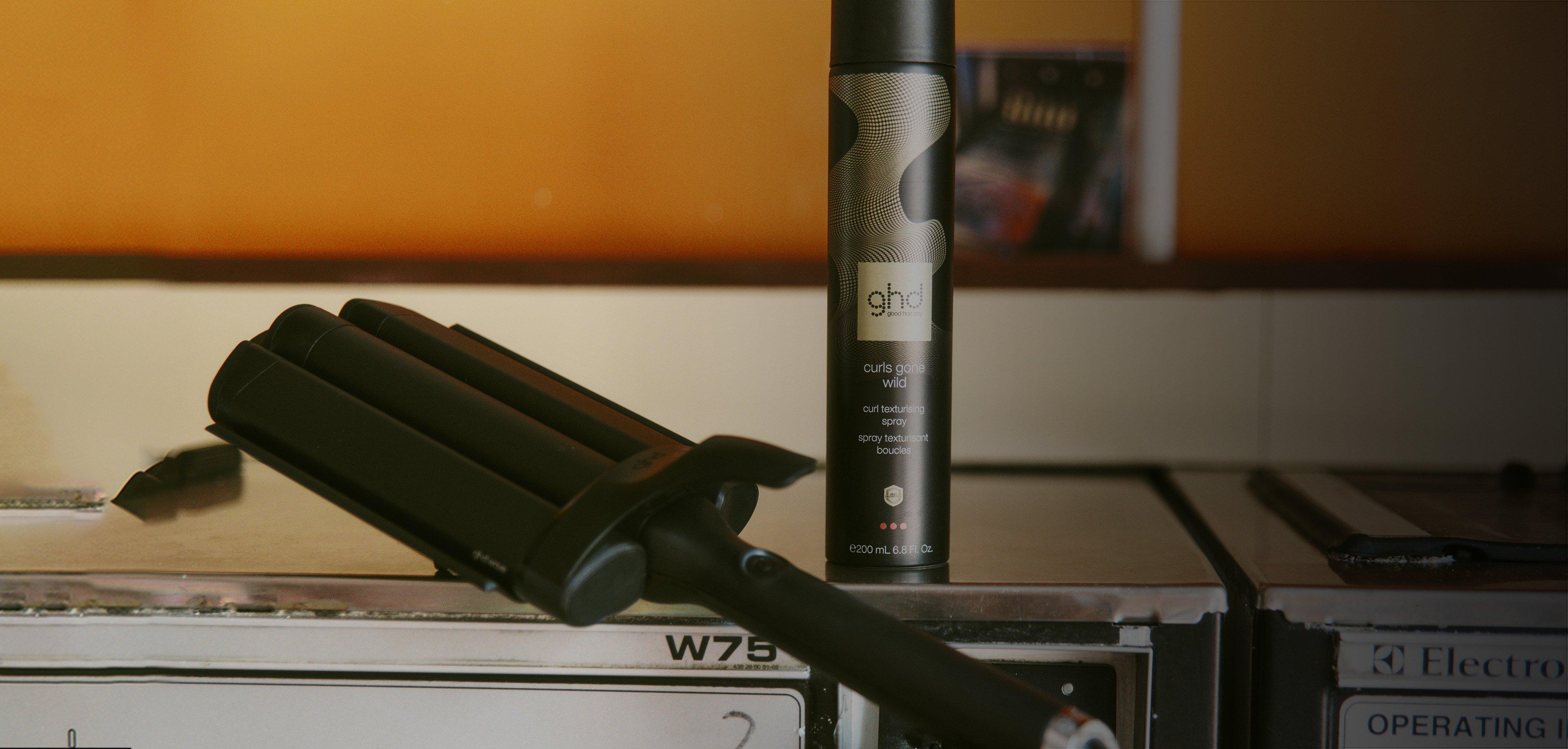 NEW GHD WAVE TRIPLE BARREL HAIR WAVER